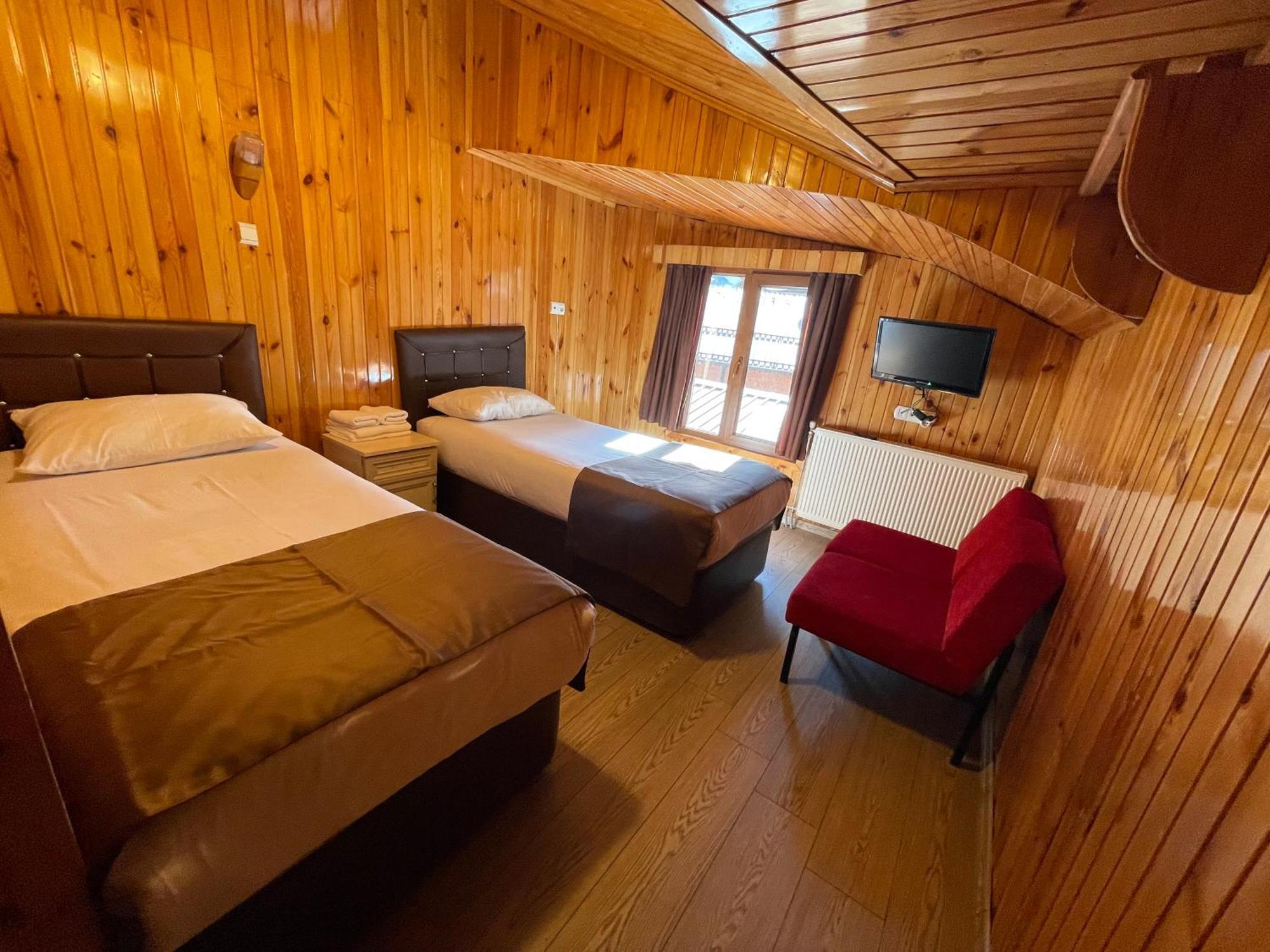 Ozkan Otel Uzungöl Exteriér fotografie